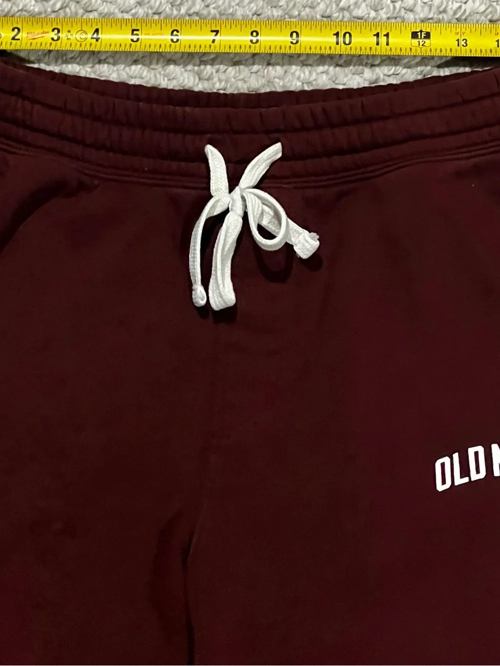 Old Navy Men’s Burgundy Sweatpants Size Large